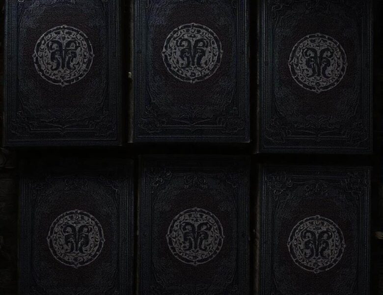 Księgi Zakazane: Co Kryje Literatura Grozy?